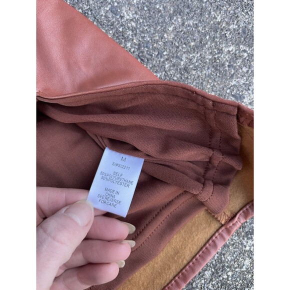 Fashion Nova Women Mini Skirt Medium Faux Leather Slit Short Lined Red Brown - Picture 6 of 13